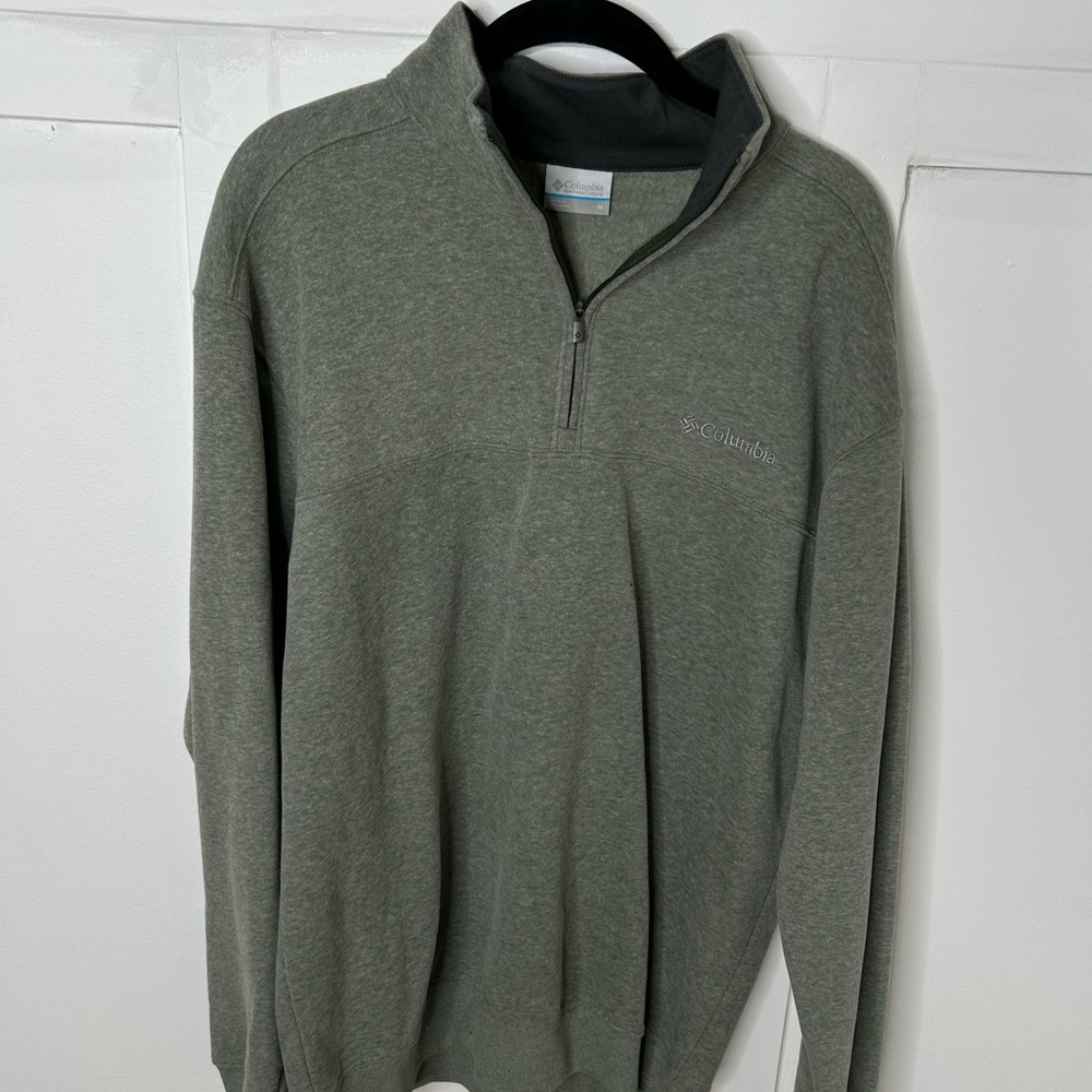 Columbia Men's Gray quarter zip Zip-Up Sweater